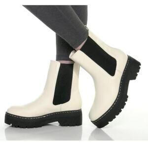 MIA Womens Cayden Chelsea Boots US 6 White Vegan Leather Platform Lug Sole NWOB